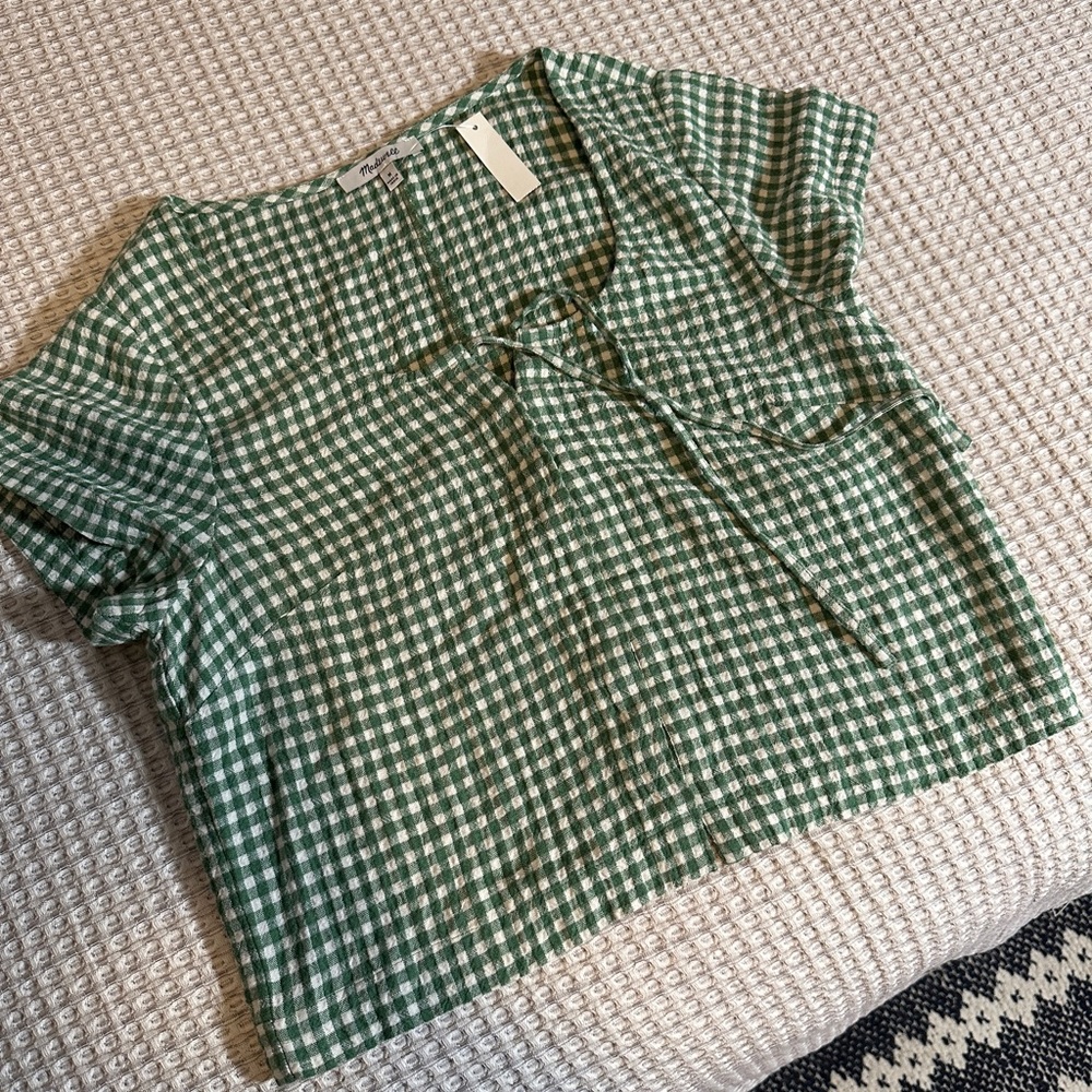 Tie front crop shirt